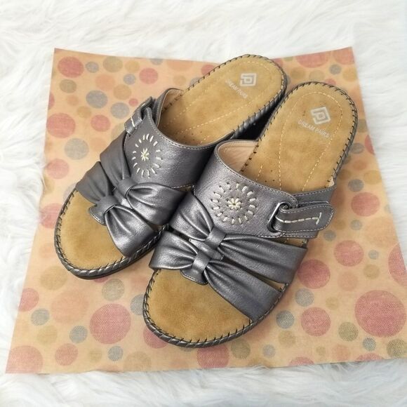 Dream Pairs Slip On Shoes. Size 8 - Picture 1 of 7